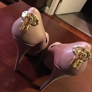 Louis Vuitton Oh Really Pumps